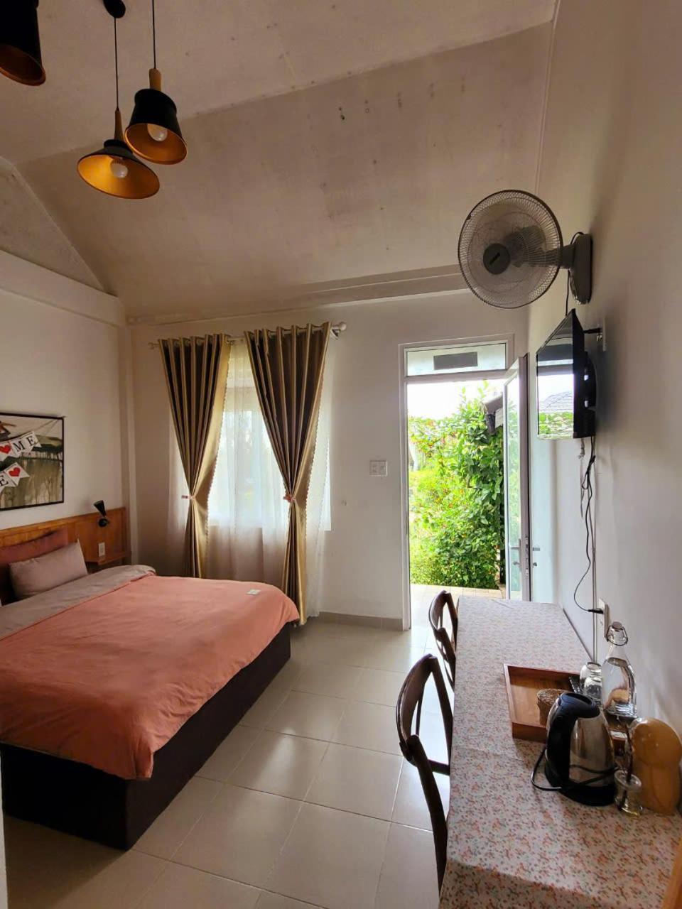 La Nha Homestay Đà Lạt Extérieur photo